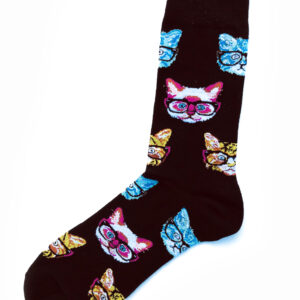 Schwarze, blaue, rosa und gelbe Phantasiesocken. Katzenköpfe mit Brille. Einheitsgröße