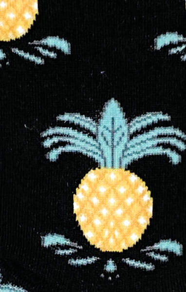 Détail des chaussettes colorées Juicy Ananas